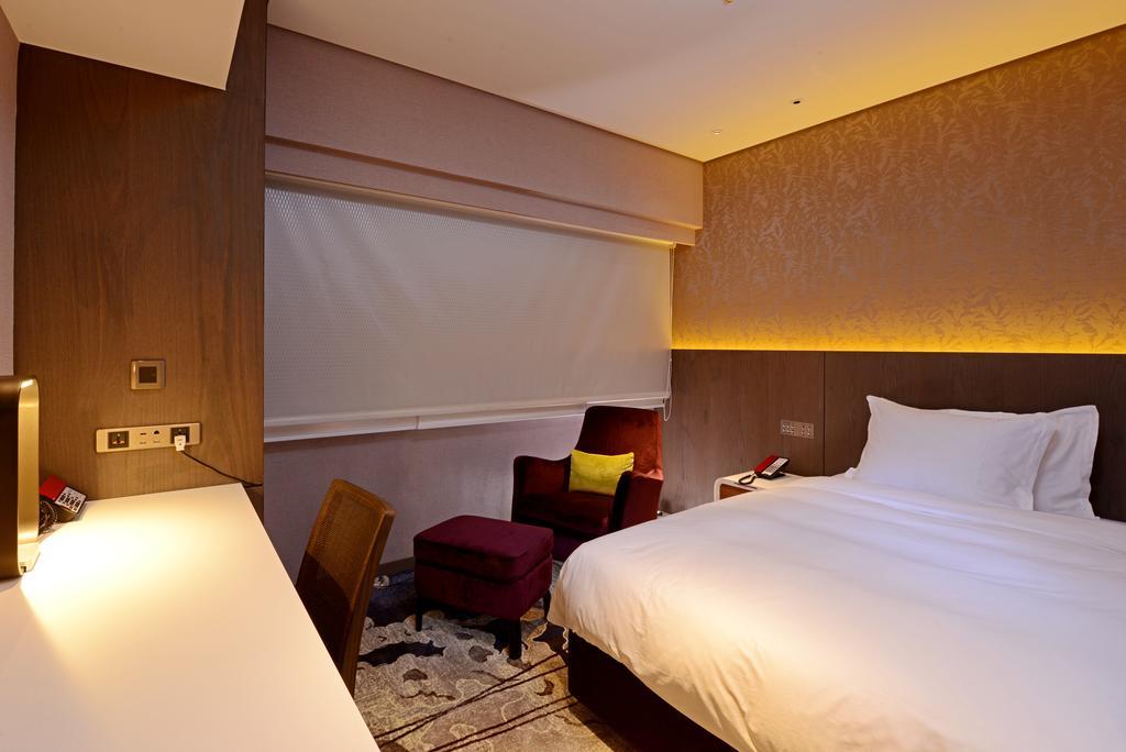 Brother Hotel Taipei Exteriör bild