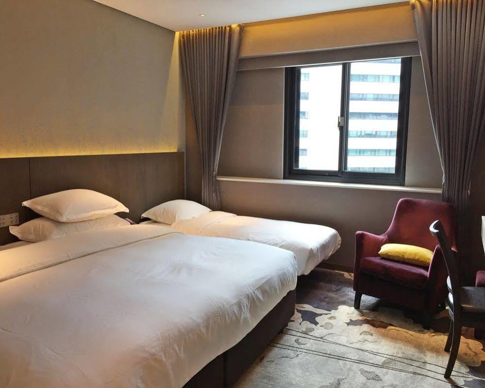 Brother Hotel Taipei Exteriör bild